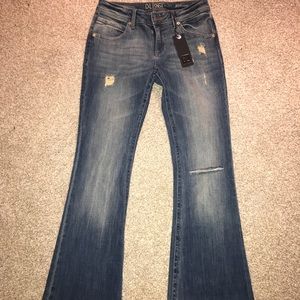 DL1961 DLX Hybrid JOY Flare Jeans
